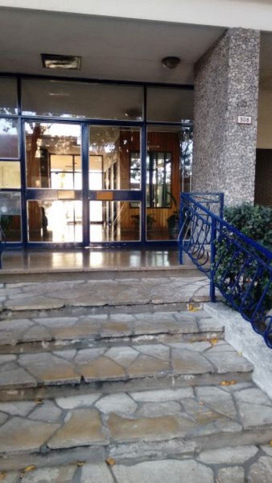 VERSALLES,3AMB,FRENT,BALCON,BAULERA, MUY BUEN ESTADO/UBICACION,LUMINOSO, AMPLIO,EDIFICIO TORRE,