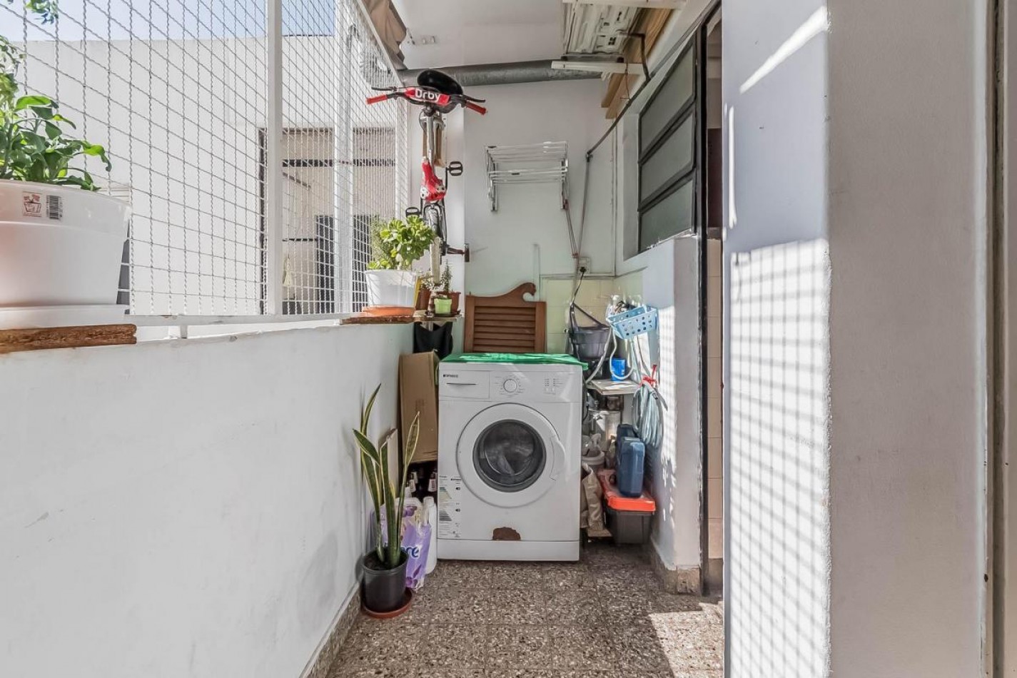 VILLA URQUIZA 3AMBIENTES CON BALCON BAJAS EXPSAS, MUY BUENA UBICACION