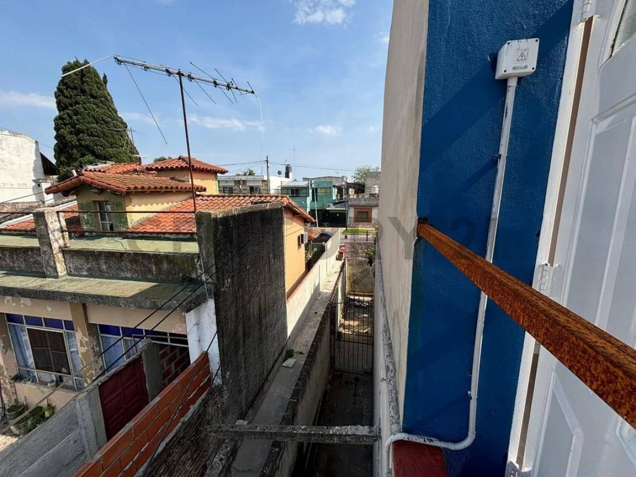 LOMA HERMOSA, PH 4AMBIENTES COCHERA, MUY BUEN ESTADO Y UBICACION GENERAL, OPORTUNIDAD,