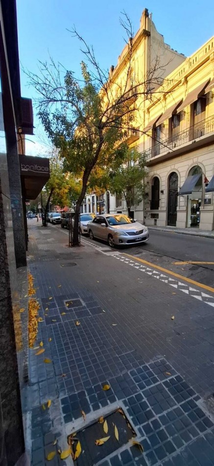 # MONSERRAT,MONOAMBIENTE, FRENTE,OPORTUNIDAD, BUENA UBICACION, LUMINOSO, IDEAL INVERSION PARA RENTAR ALQUILER TEMPORAL