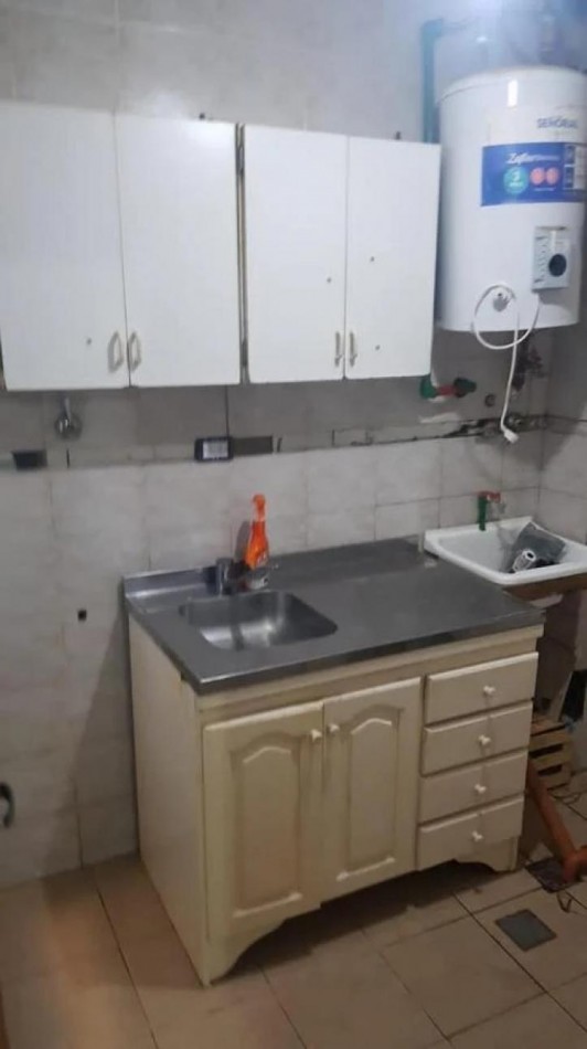 BALVANERA, PH, 2 AMBIENTES, BAJAS EXPENSAS, BUENA UBICACION, CERCANO SUBTE H Y AVDAS:BELGRANO,INDEPENDENCIA, COMODO PH, POR PASILLO, BIEN DISPUESTO