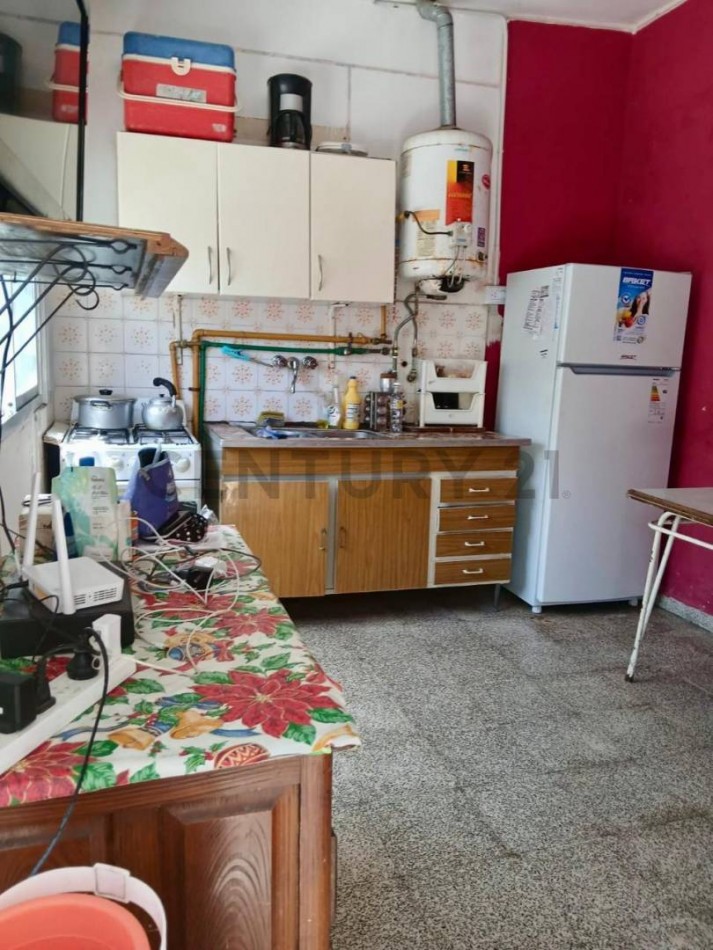 MAR DE AJO,CASA 3AMBIENTES,MUY BUENA UBICACION,COCHERA,ZONA CENTRO,CERCANO AL MAR, BUEN ESTADO GENERAL, ACEPTA PERMUTA PROPIEDAD