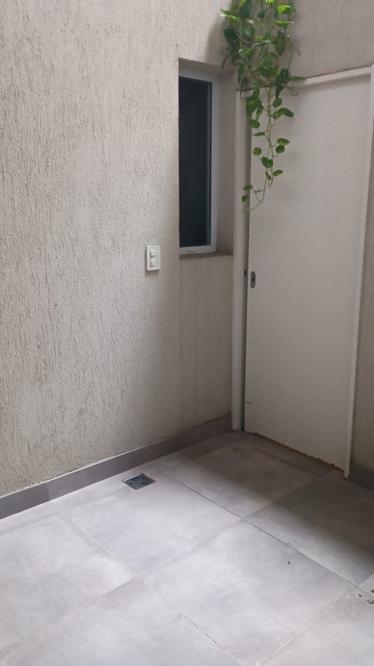 V/PUEYRREDON/MONOAMB,/VIVIENDA/ USO COMERCIAL/AP.PROFESIONAL/PATIO/,LAVADERO/DIGNO DE VER, BAJAS EXPENSAS,