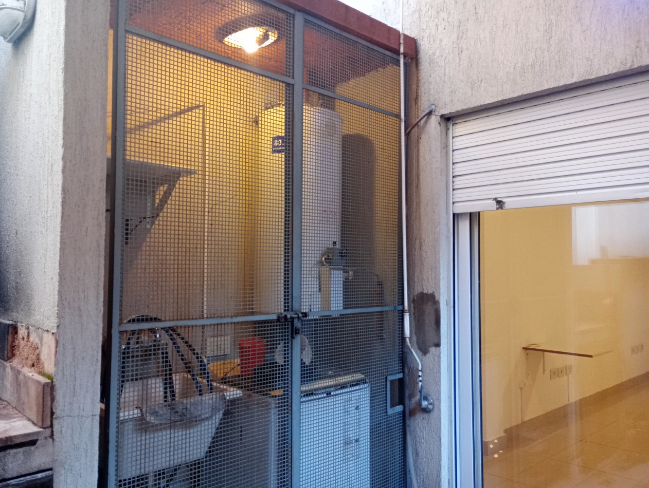 V/PUEYRREDON/MONOAMB,/VIVIENDA/ USO COMERCIAL/AP.PROFESIONAL/PATIO/,LAVADERO/DIGNO DE VER, BAJAS EXPENSAS,