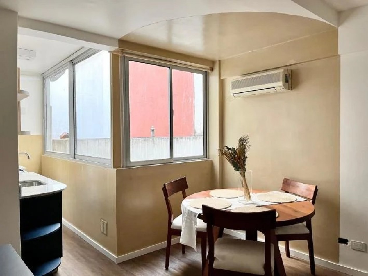 PARQUE CHACABUCO 2AMB,2 PISO ESCALERA, COMODO AMPLIO, APTO PROFESIONAL, MUY BUEN ESTADO GENERAL Y UBICACION,OPORTUNIDAD