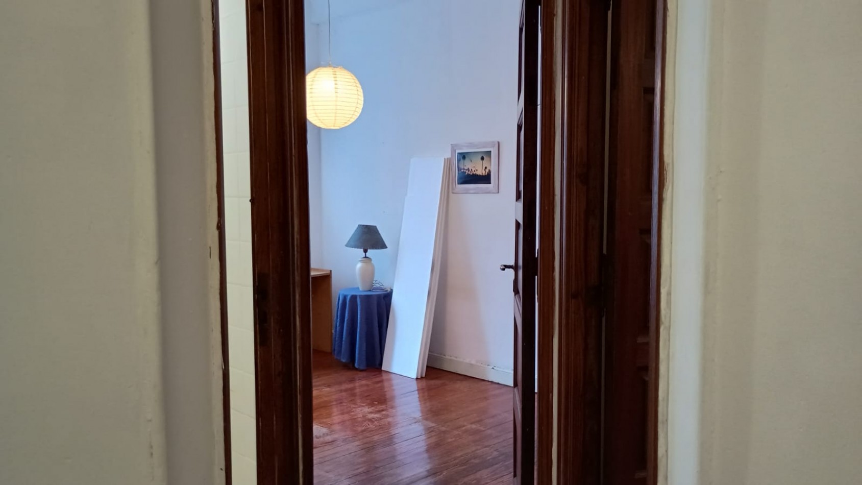 Centro,3ambientes,1 piso,lateral,interno,muy buen estado general y ubicacion,apto credito, ideal:inversores para alquiiler temporario, oportunidad
