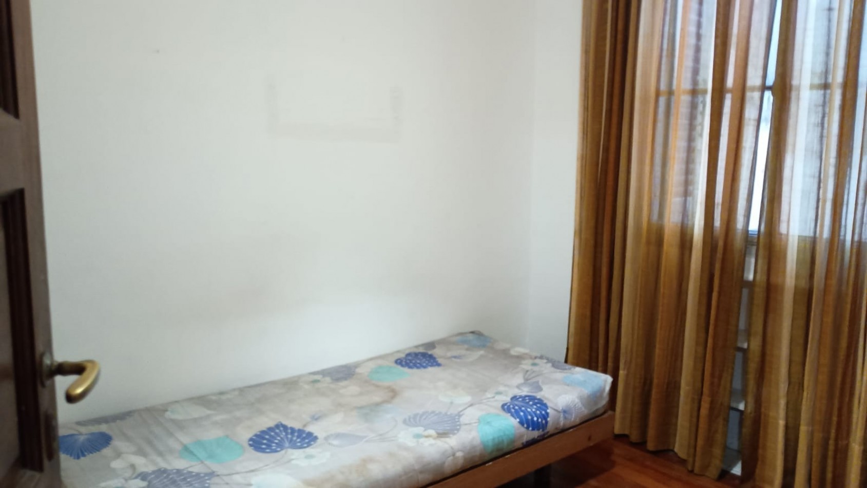 Centro,3ambientes,1 piso,lateral,interno,muy buen estado general y ubicacion,apto credito, ideal:inversores para alquiiler temporario, oportunidad