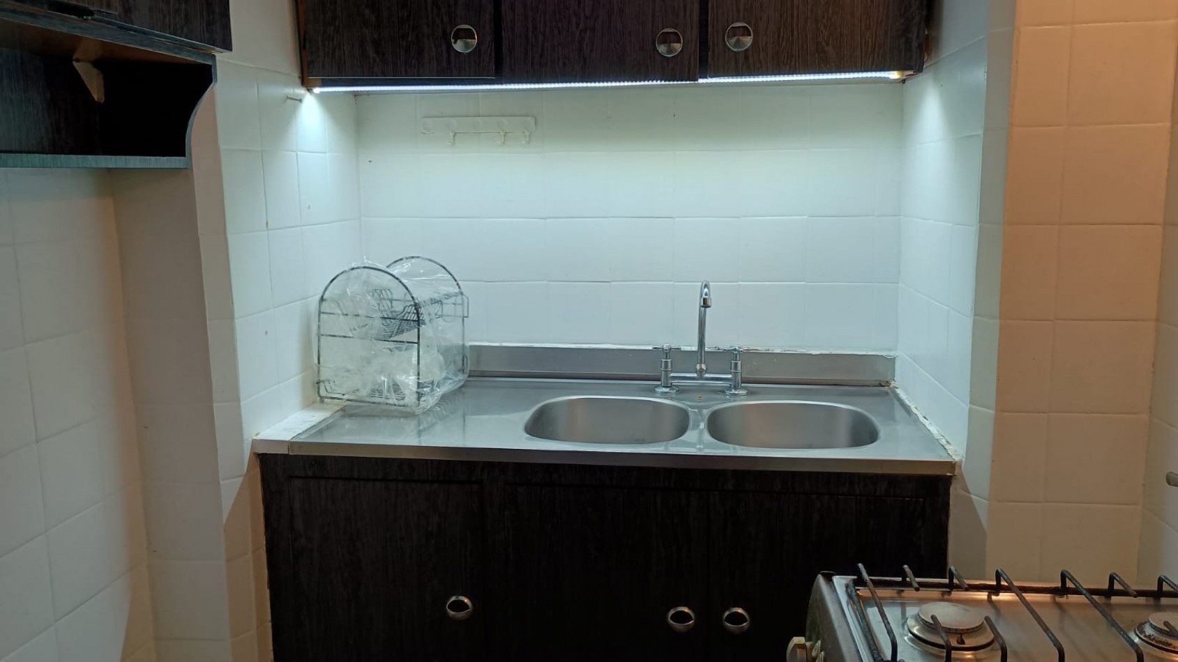 Centro,3ambientes,1 piso,lateral,interno,muy buen estado general y ubicacion,apto credito, ideal:inversores para alquiiler temporario, oportunidad
