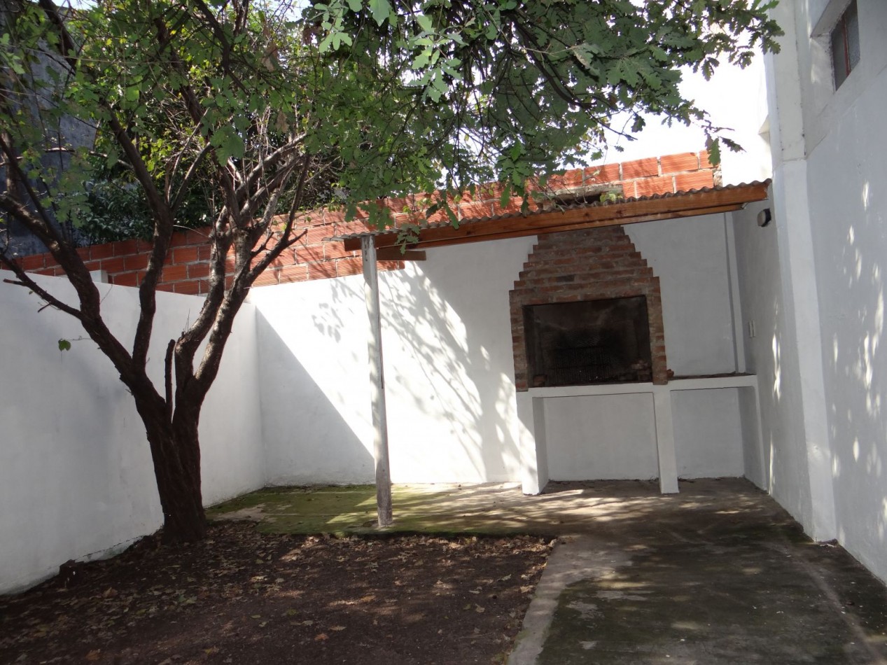 VILLA BOSCH,DEPTO 2AMBIENTES, PB A ESTRENAR ,PATIO,FONDO ,PARRILLA, OPOTUNIDAD, MUY BUENA UBICACION Y ESTADO GENERAL