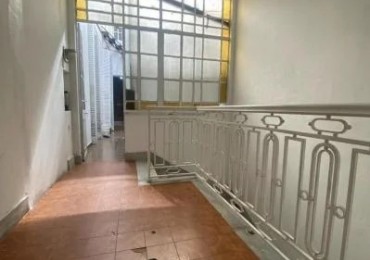 SAN CRISTOBAL,PH,5AMB,1 PISO ESCALERA, USO COMERCIAL,PROFESIONAL, APTO CREDITO, RECICLADO NUEVO,SIN EXPENSAS, PERMUTA, OPORTUNIDAD,