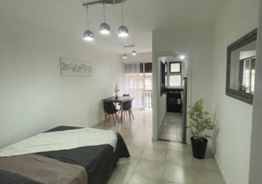 MAR DEL PLATA, 1 AMBIENTE, EXCELENTE ESTADO Y UBICACION CON BALCON RECICLADO, ZONA COMERCIAL Y RESIDENCIAL, DIGNO DE VER